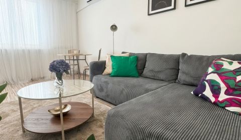 Kiadó 2 szobás lakás, 2 szobás lakás, Bratislava - Staré Mesto, Szlová