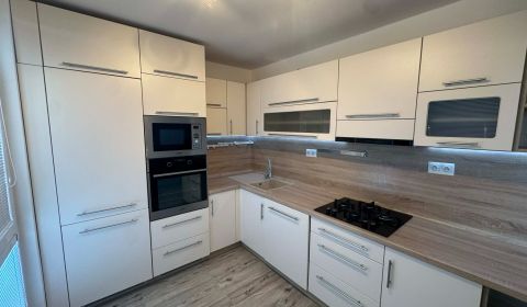 Kiadó 2 szobás lakás, 2 szobás lakás, Nové Zámky, Nové Zámky, Szlováki