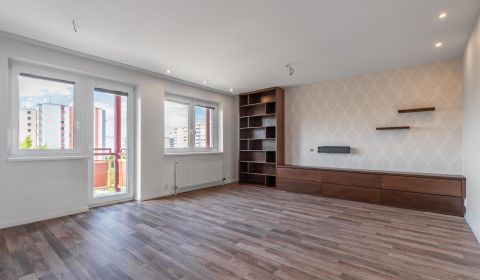 Eladó 3 szobás lakás, 3 szobás lakás, Záhradnícka, Bratislava - Ružino