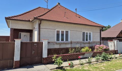 Eladó Családi ház, Családi ház, Košúty, Galanta, Szlovákia