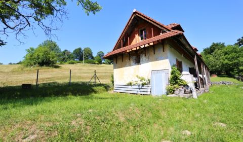 Eladó Családi ház, Családi ház, Žiar nad Hronom, Szlovákia