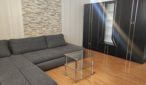 Kiadó 3 szobás lakás, 3 szobás lakás, Nové Zámky, Szlovákia