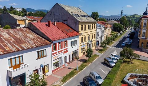Eladó 4 szobás lakás, Banská Bystrica, Szlovákia