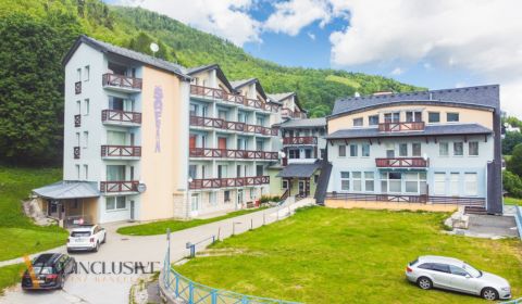 Eladó 2 szobás lakás, 2 szobás lakás, Šafrán, Banská Bystrica, Szlovák