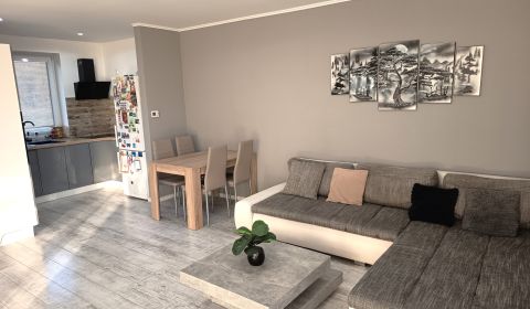 Eladó Családi ház, Családi ház, Komárno, Szlovákia