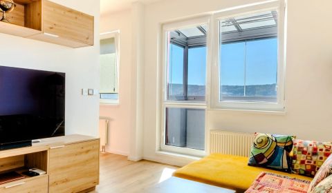 Eladó 2 szobás lakás, 2 szobás lakás, Bratislava - Dúbravka, Szlovákia
