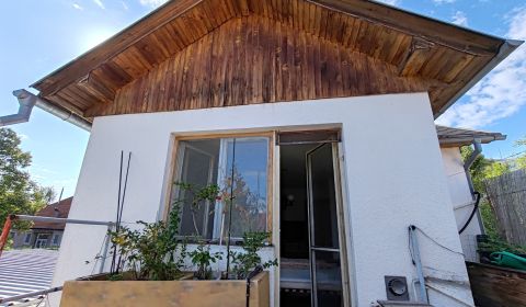 Eladó Családi ház, Családi ház, Komárno, Szlovákia