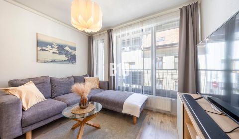 Eladó 2 szobás lakás, 2 szobás lakás, Ľadová, Bratislava I, Szlovákia