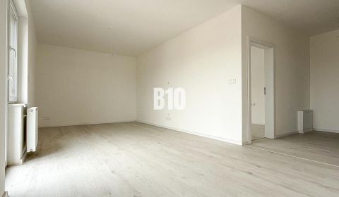 Eladó 2 szobás lakás, 2 szobás lakás, Bánovce nad Bebravou, Szlovákia