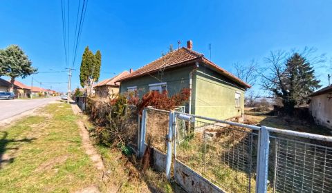 Eladó Családi ház, Családi ház, Lúčnica nad Žitavou, Nitra, Szlovákia