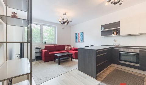 Kiadó 2 szobás lakás, Bratislava - Nové Mesto, Szlovákia