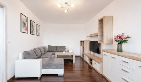 Kiadó 3 szobás lakás, 3 szobás lakás, Koniarekova, Trnava, Szlovákia