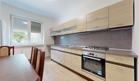 Kiadó 3 szobás lakás, 3 szobás lakás, Damjanichova, Komárno, Szlovákia