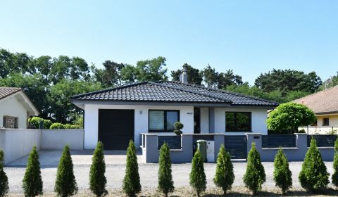 Eladó Családi ház, Családi ház, Senica, Szlovákia