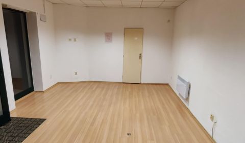 Kiadó Irodahelység, Irodahelység, Nádvorie Európy, Komárno, Szlovákia