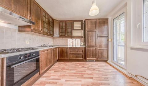 Eladó 2 szobás lakás, 2 szobás lakás, Družstevná, Senec, Szlovákia