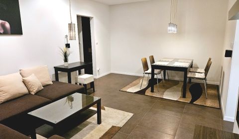 Kiadó 2 szobás lakás, 2 szobás lakás, Mesačná, Bratislava - Ružinov, S