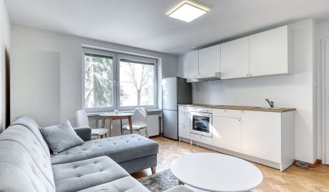 Kiadó 2 szobás lakás, 2 szobás lakás, Špačinská cesta, Trnava, Szlovák