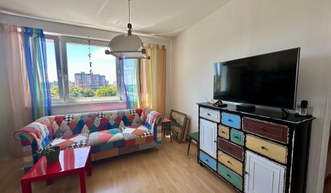 Eladó 3 szobás lakás, 3 szobás lakás, Smolenická, Bratislava - Petržal