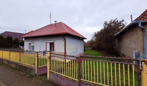 Eladó Családi ház, Családi ház, Lúčnica nad Žitavou, Nitra, Szlovákia