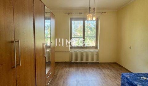 Eladó 2 szobás lakás, 2 szobás lakás, Sokolovská, Humenné, Szlovákia