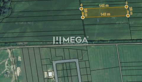Eladó Mezőgazdasági és erdei telkek, Mezőgazdasági és erdei telkek, La