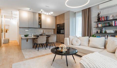 Eladó 3 szobás lakás, 3 szobás lakás, Bajkalská, Bratislava - Ružinov,