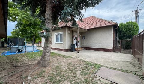 Eladó Családi ház, Családi ház, Nové Zámky, Szlovákia