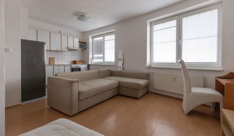 Kiadó 1 szobás lakás, 1 szobás lakás, Šintavská, Bratislava - Petržalk