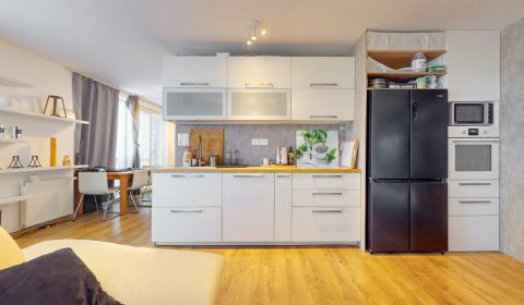 Kiadó 3 szobás lakás, 3 szobás lakás, Čiližská, Bratislava - Vrakuňa, 