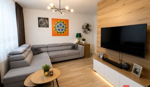 Eladó 1 szobás lakás, Banská Bystrica, Szlovákia