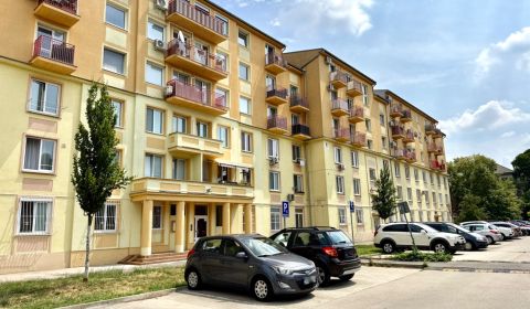 Eladó 2 szobás lakás, 2 szobás lakás, Doležalova, Bratislava - Ružinov