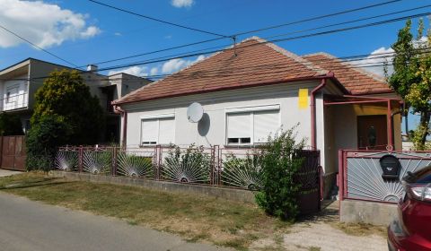Eladó Családi ház, Családi ház, Komárno, Szlovákia