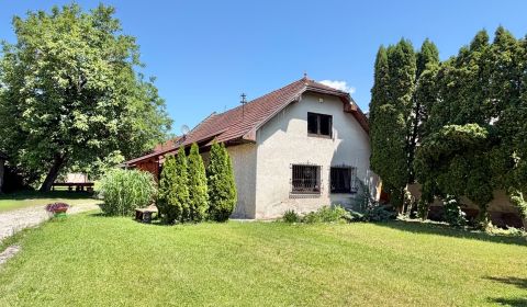Családi ház eladó Belá-Dulice festői környezetében