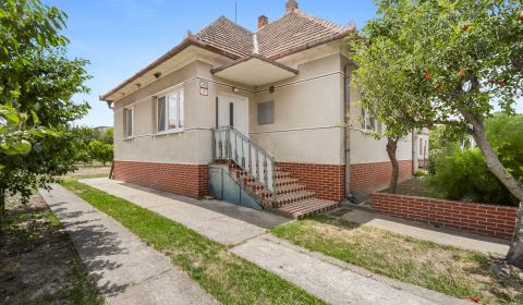 Eladó Családi ház, Családi ház, poroská, Galanta, Szlovákia