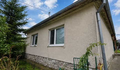 Eladó Családi ház, Családi ház, Topoľčany, Szlovákia