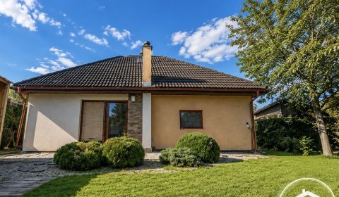 Eladó Családi ház, Családi ház, Topoľčany, Szlovákia