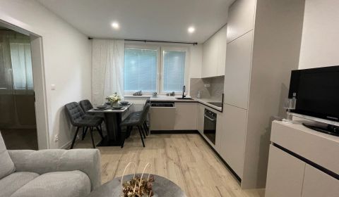 Eladó 3 szobás lakás, 3 szobás lakás, A.Gwerkovej, Bratislava - Petrža