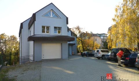 Kiadó 3 szobás lakás, Bratislava - Nové Mesto, Szlovákia