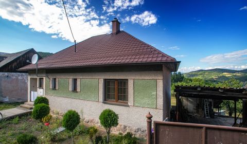 Eladó Családi ház, Családi ház, Žiar nad Hronom, Szlovákia