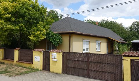 Eladó Családi ház, Családi ház, Tretí rad, Nitra, Szlovákia