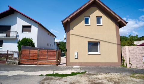 Eladó Családi ház, Családi ház, Trebišov, Szlovákia