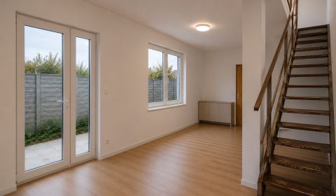 Eladó Családi ház, Családi ház, Senec, Szlovákia