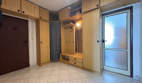 Eladó 2 szobás lakás, 2 szobás lakás, Levice, Szlovákia