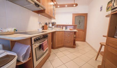 Eladó 4 szobás lakás, 4 szobás lakás, Krajná, Bratislava - Ružinov, Sz