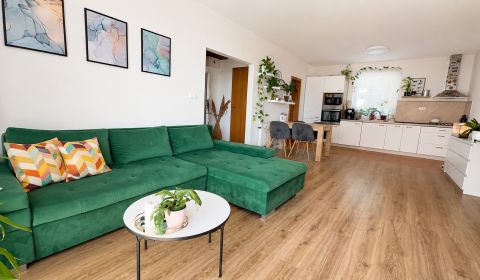 Eladó 3 szobás lakás, 3 szobás lakás, Nitra, Szlovákia