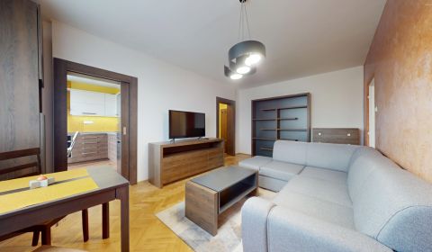 Kiadó 3 szobás lakás, 3 szobás lakás, Astrová, Bratislava - Ružinov, S
