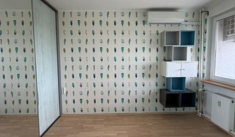 Kiadó 2 szobás lakás, 2 szobás lakás, Hlavná, Šaľa, Szlovákia