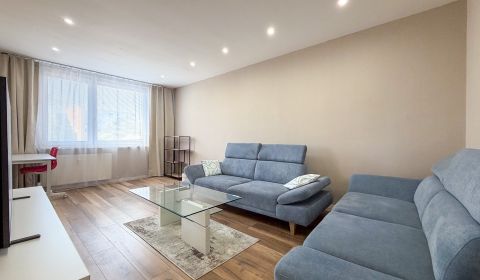Kiadó 2 szobás lakás, 2 szobás lakás, Škultétyho, Nitra, Szlovákia