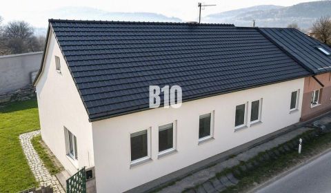 Eladó Családi ház, Családi ház, Bytča, Szlovákia